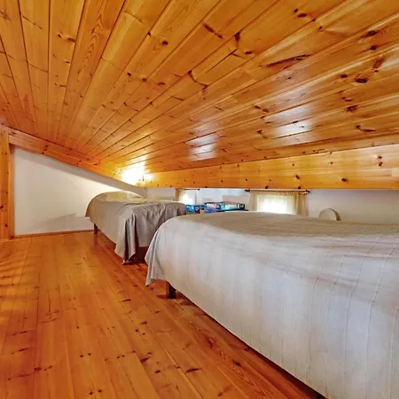 Lomarivi B1 By Interhome